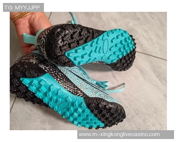 选择合适的足球鞋鞋码让你在场上更自信提升表现的秘诀